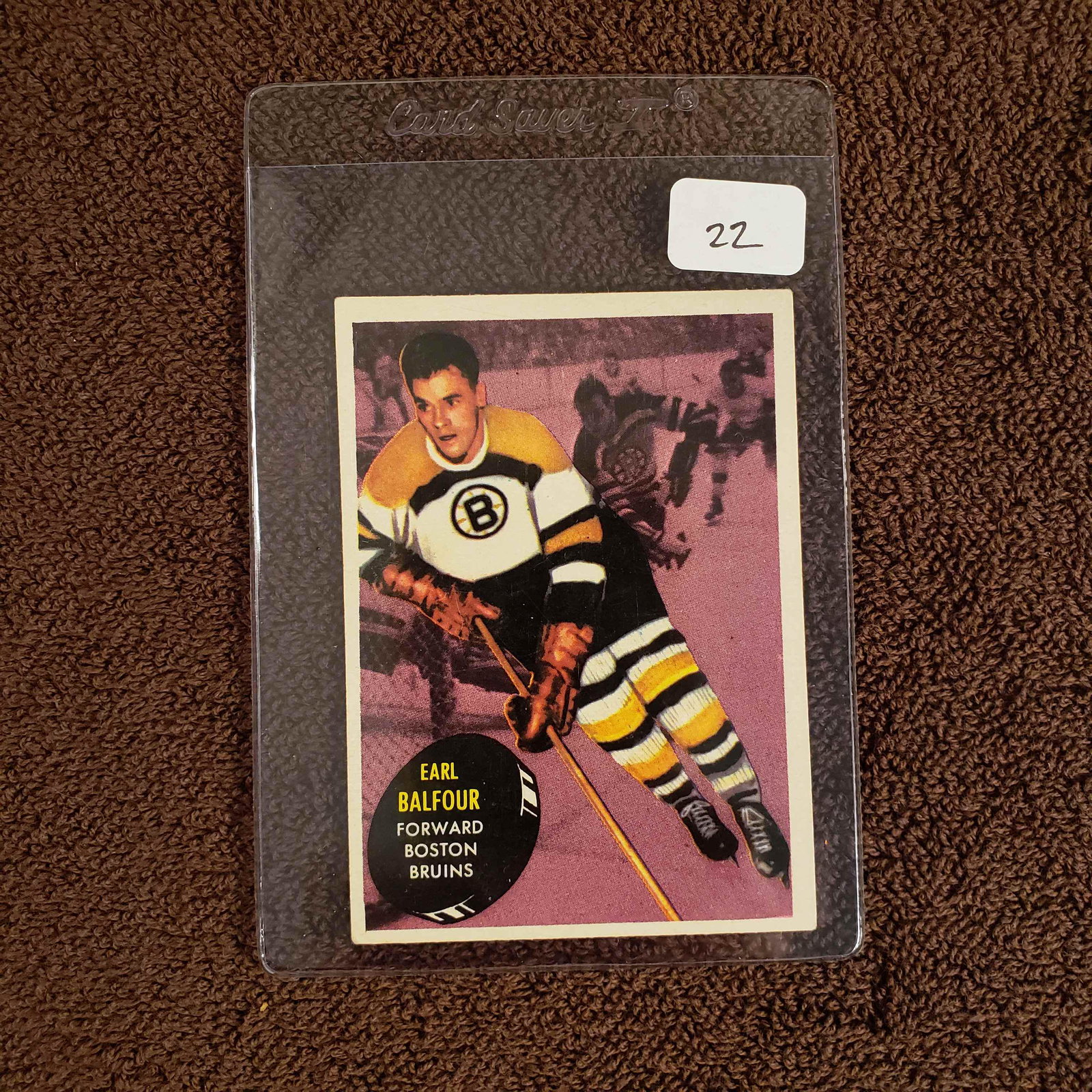 1961-62 TOPPS HOCKEY #3 EARL BALFOUR BOSTON BRUINS: 1961-62 TOPPS HOCKEY #3 EARL BALFOUR BOSTON BRUINS