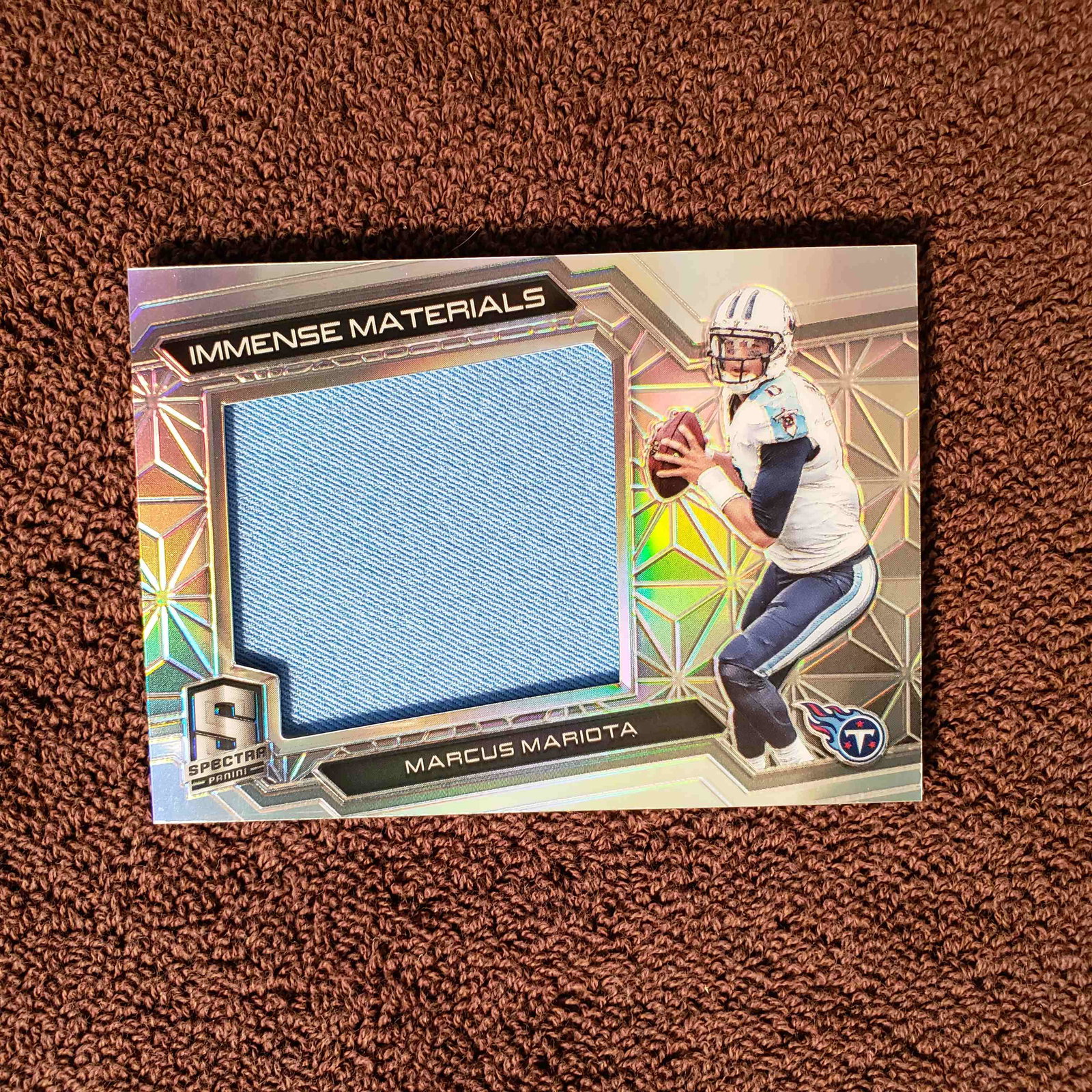 2016 SPECTRA MARCUS MARIOTA JERSEY RELIC CARD: 2016 SPECTRA IMMENSE MATERIALS JERSEY RELIC CARD 016/199