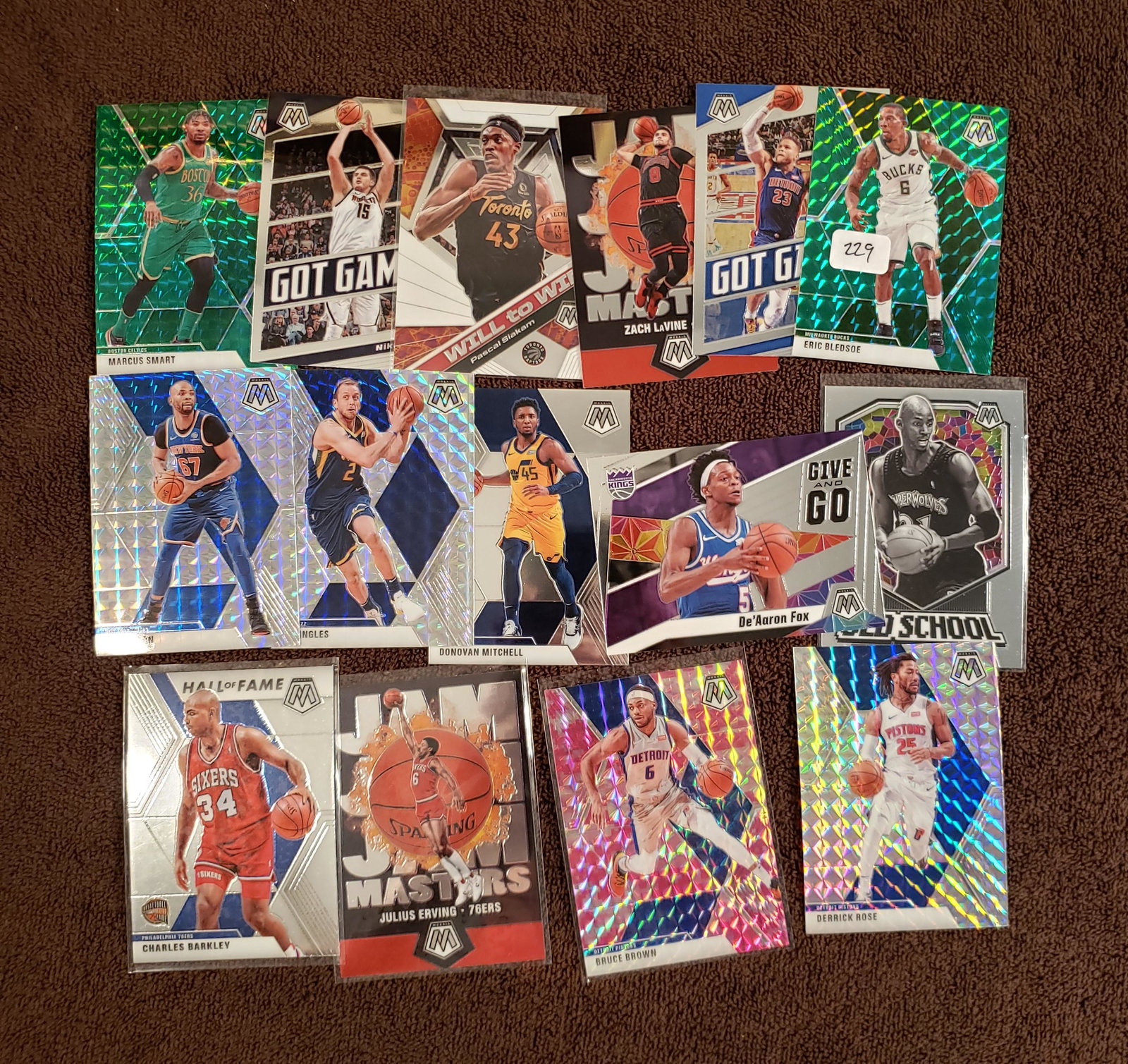 LOT OF 15 PANINI MOSAIC BASKETBALL INSERTS HALL OF: PASCAL SIAKAM WILL TO WIN, DONOVAN MITCHELL, DR. J JAM MASTERS, DeAARON FOX GIVE AND GO, KEVIN GARNETT HALL OF FAME INSERT