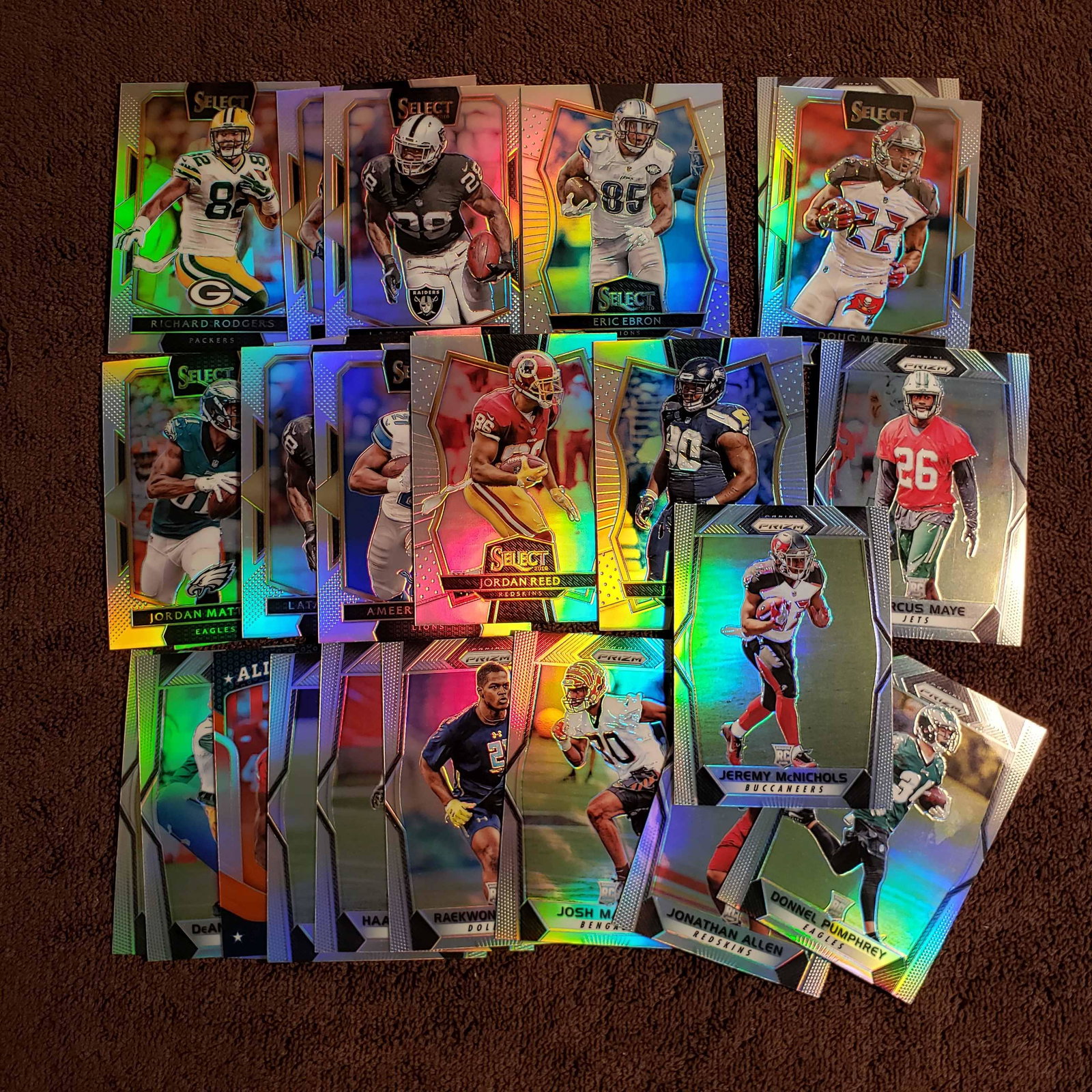 LOT OF 25 PANINI PRIZM SILVER PRIZM SHORT PRINT: MELVIN GORDON ALL-AMERICANS, KEENAN ALLEN, JEREMY MCNICHOLS