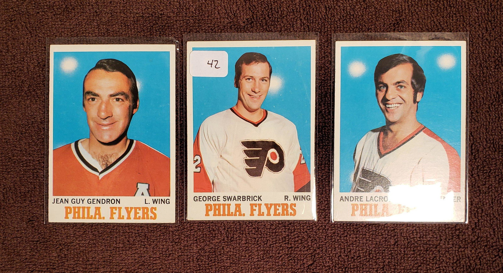 1970 TOPPS HOCKEY CARDS EXMT CONDITION: NICE LOT OF '70 TOPPS HOCKEY CARDS #82 GEORGE SWARBRICK, #84 ANDRE LACROIX, #86 JEAN GUY GENDRON PHILA. FLYERS