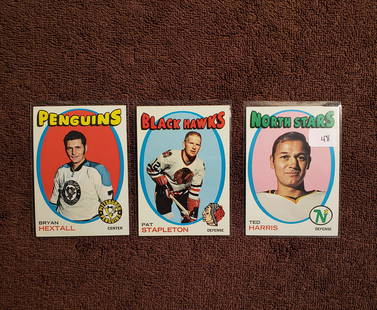 1971 TOPPS HOCKEY CARDS EXMT CONDITION: NICE LOT OF '71 TOPPS HOCKEY CARDS #16 BRYAN HEXTAL, 25 PAT STAPLETON, 32 TED HARRIS