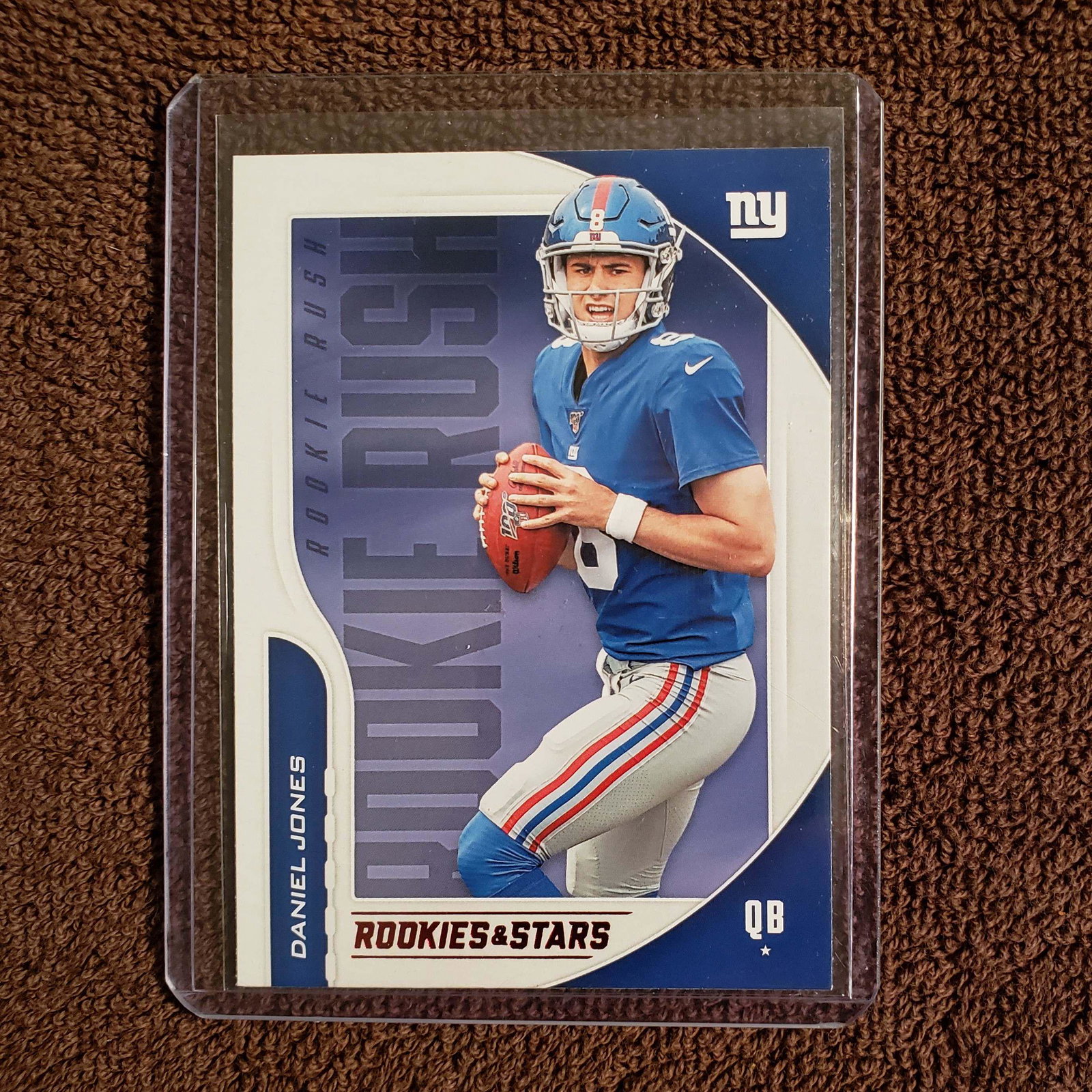 DANIEL JONES 2019 R&S RED FOIL ROOKE SHORT PRINT: DANIEL JONES RED FOIL PARALLEL ROOKIE CARD