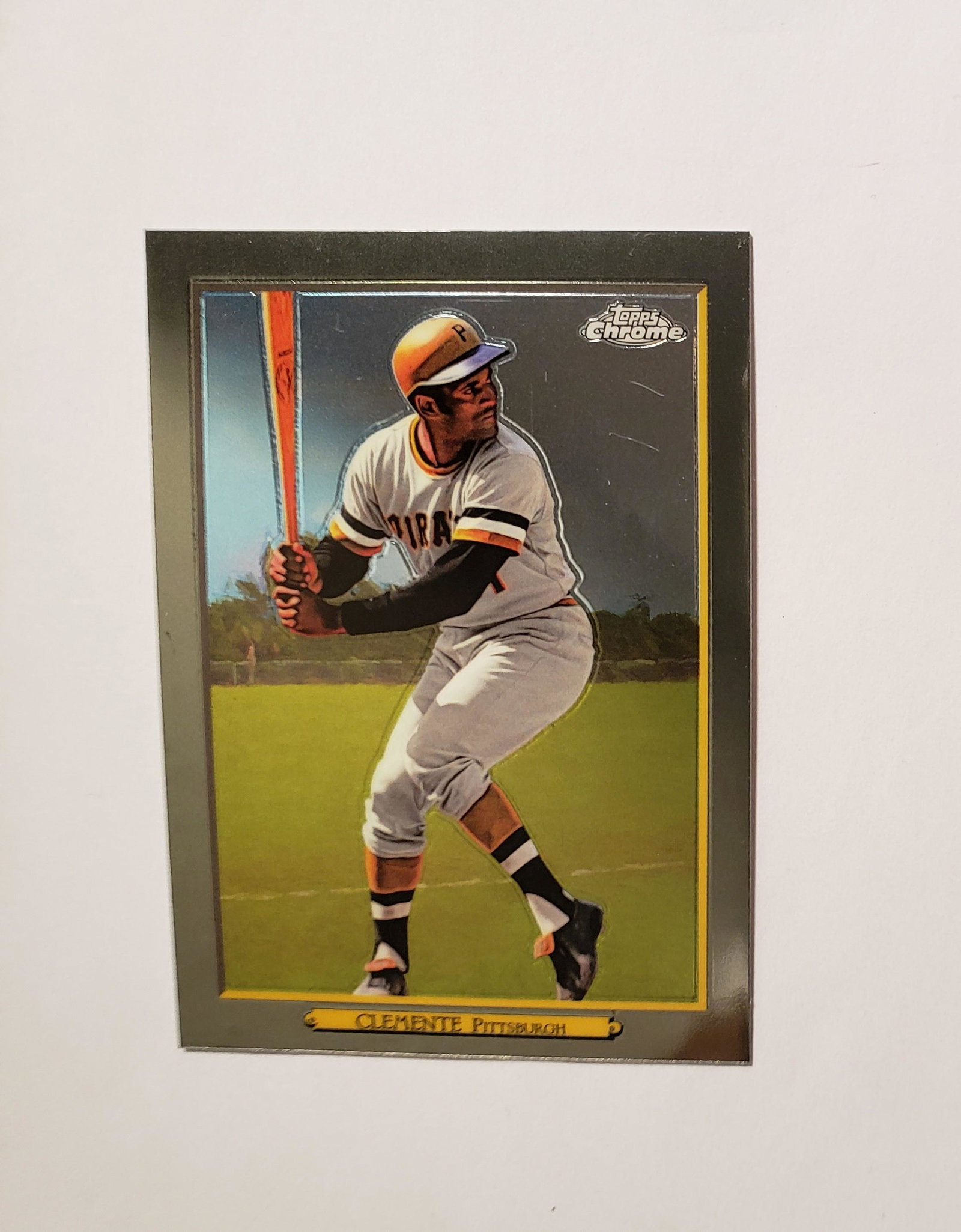 ROBERTO CLEMENTE TURKEY RED CHROME INSERT: 2020 TOPPS TURKEY RED CHROME VARIATION