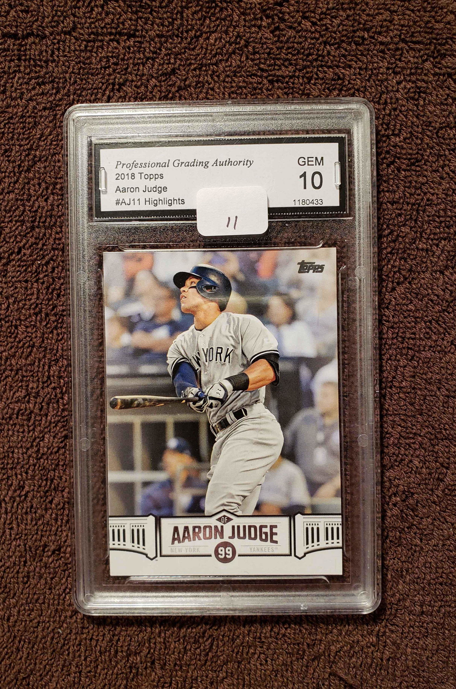 PGA GRADED GEM 10 AARON JUDGE 4-HR HIGHLIGHTS CARD: PGA 10 AARON JUDGE 2018 TOPPS #AJ-11 SECOND YEAR ROOKIE HIGHLIGHTS CARD