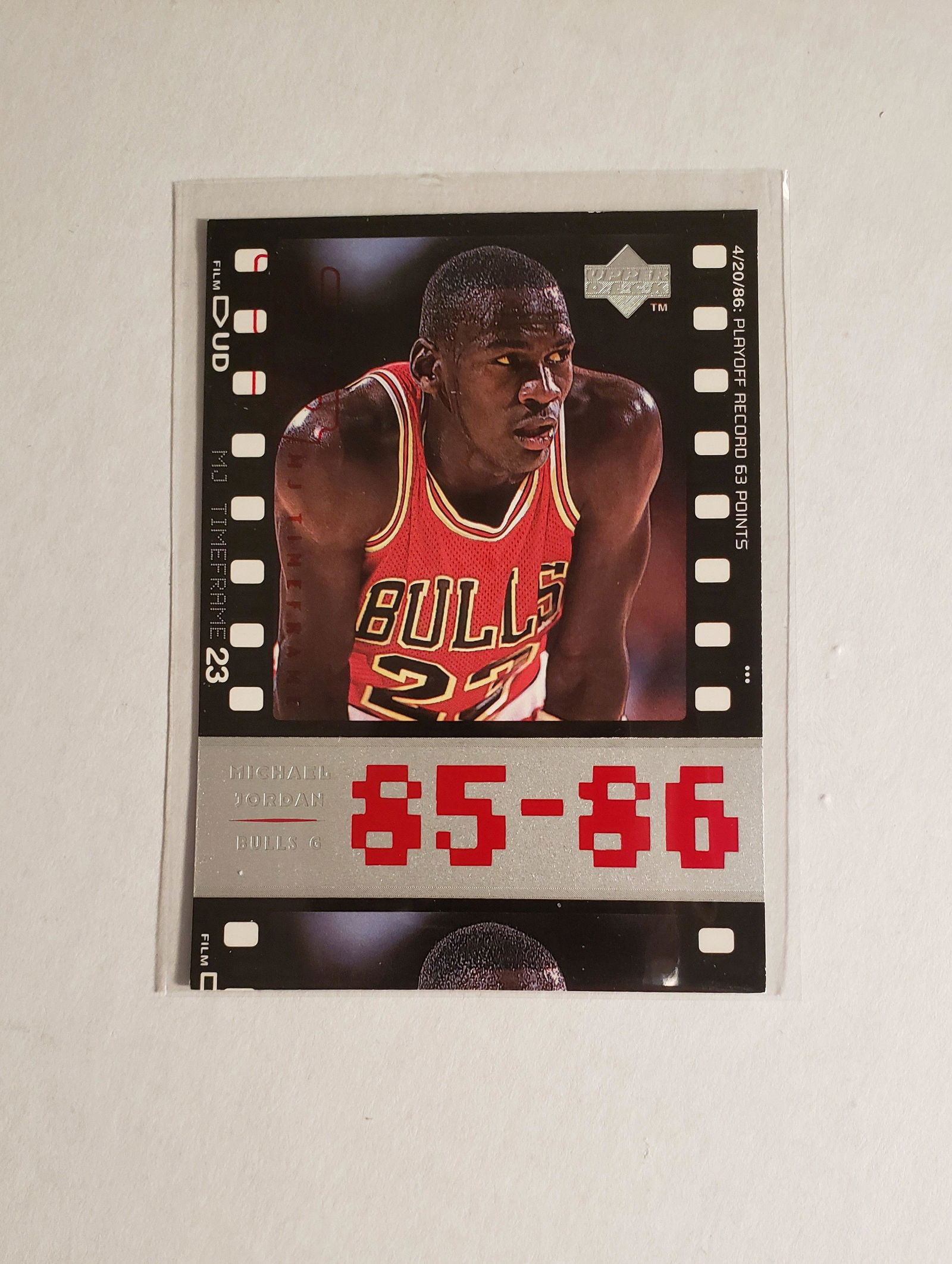 MICHAEL JORDAN NBA RECORD 63 POINT PLAYOFF INSERT CARD: MICHAEL JORDAN NBA RECORD 63 POINT PLAYOFF INSERT CARD