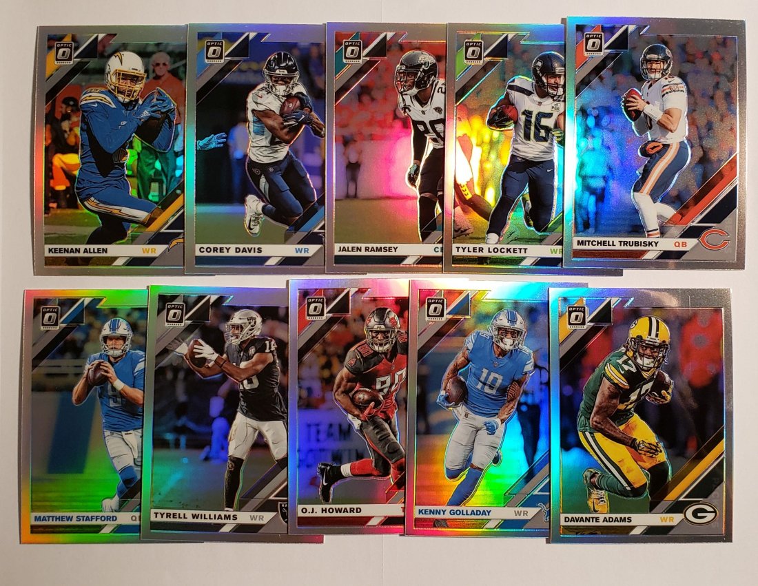 LOT OF 10 PANINI OPTIC FOOTBALL SILVER HOLO SPS: 2019 OPTIC SILVER HOLO SHORT PRINT PARLLELS MATTHEW STAFFORD, MITCH TRUBISKY, TYLER LOCKETT, LEENAN ALLEN