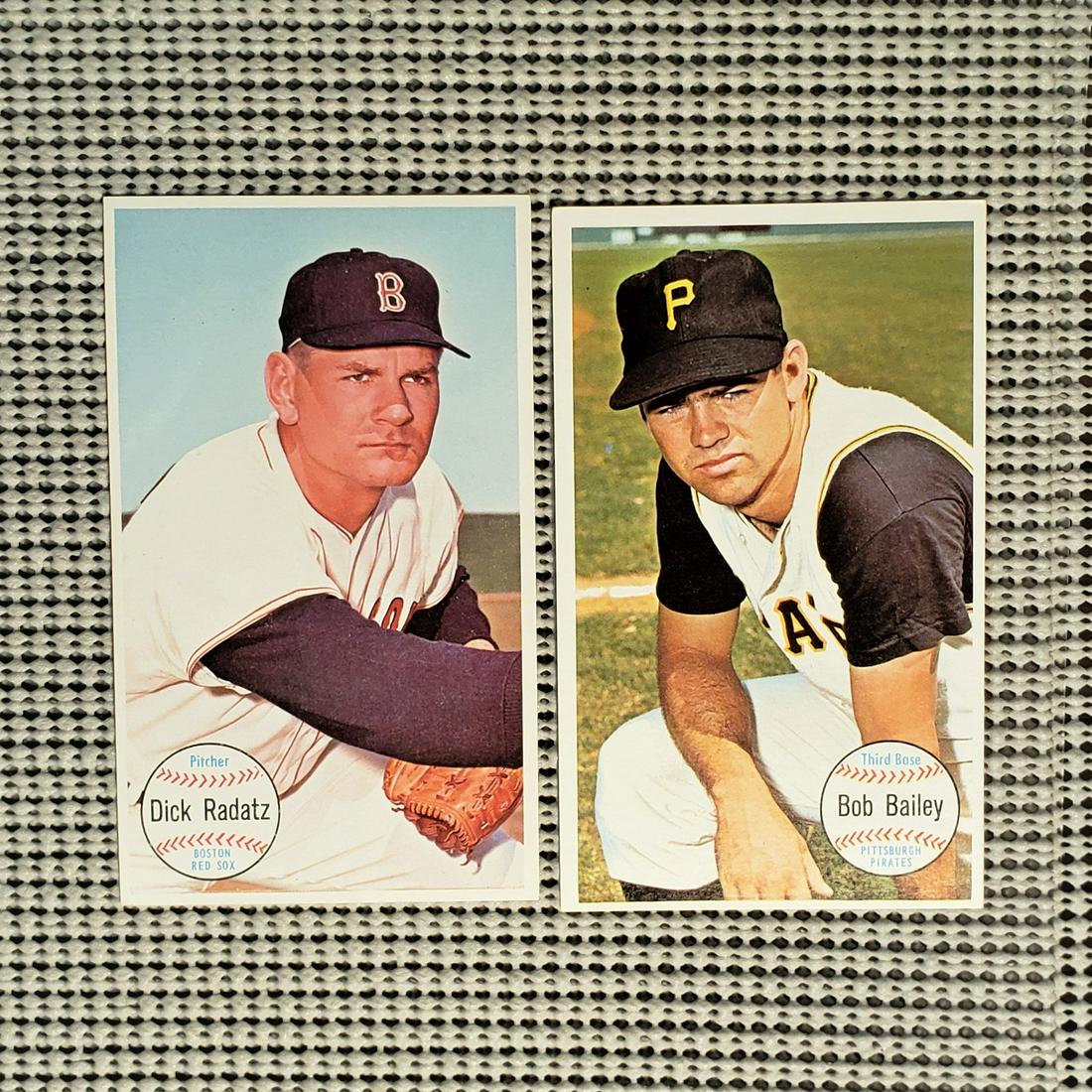 1964 TOPPS GIANTS VINTAGE BASEBALL 3X5 LARGE CARDS (1 of 2)