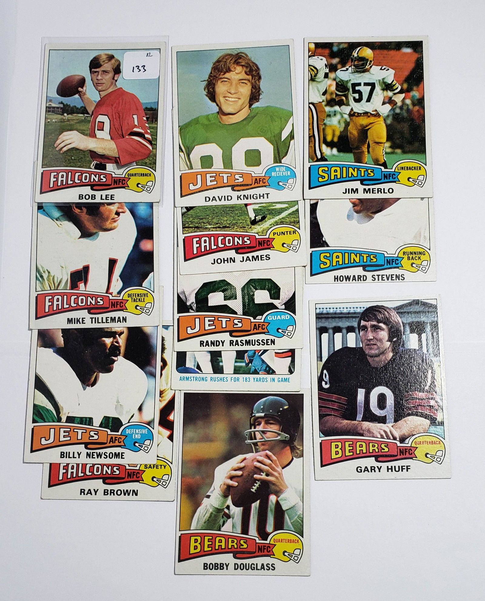 LOT OF 12 DIFF. 1975 TOPPS FOOTBALL CARDS (1 of 1)