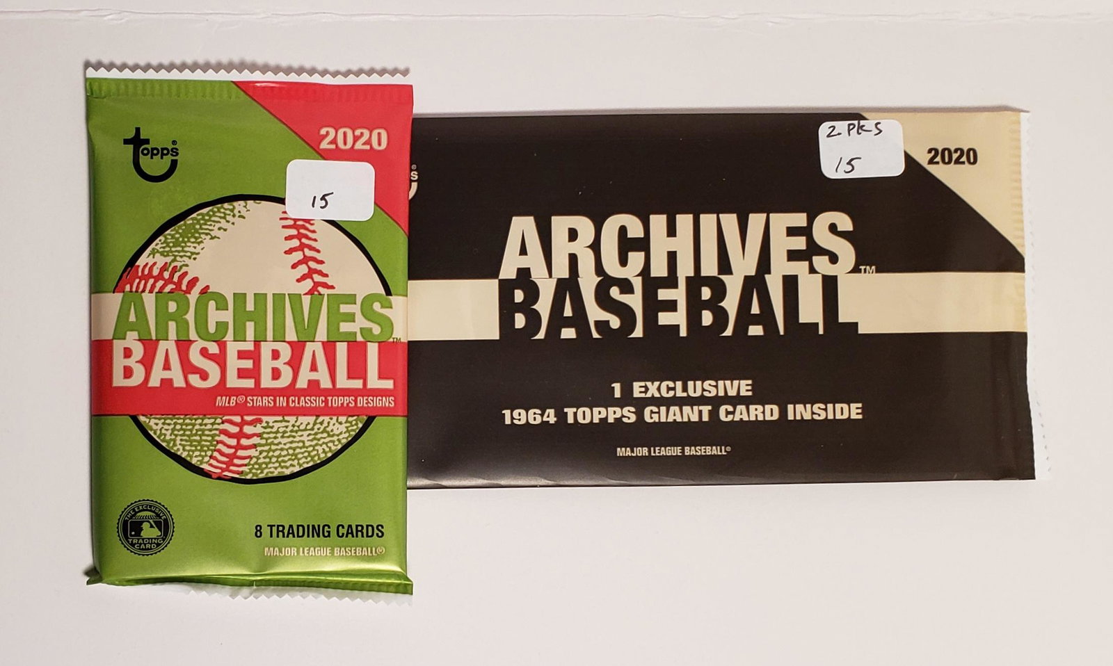 ONE 2020 TOPPS ARCHIVES PACK + BONUS PACK: ONE ARCHIVES PACK PLUS BONUS 1964 TOPPS GIANTS BLASTER EXCLUSIVE BOX TOPPER PACK