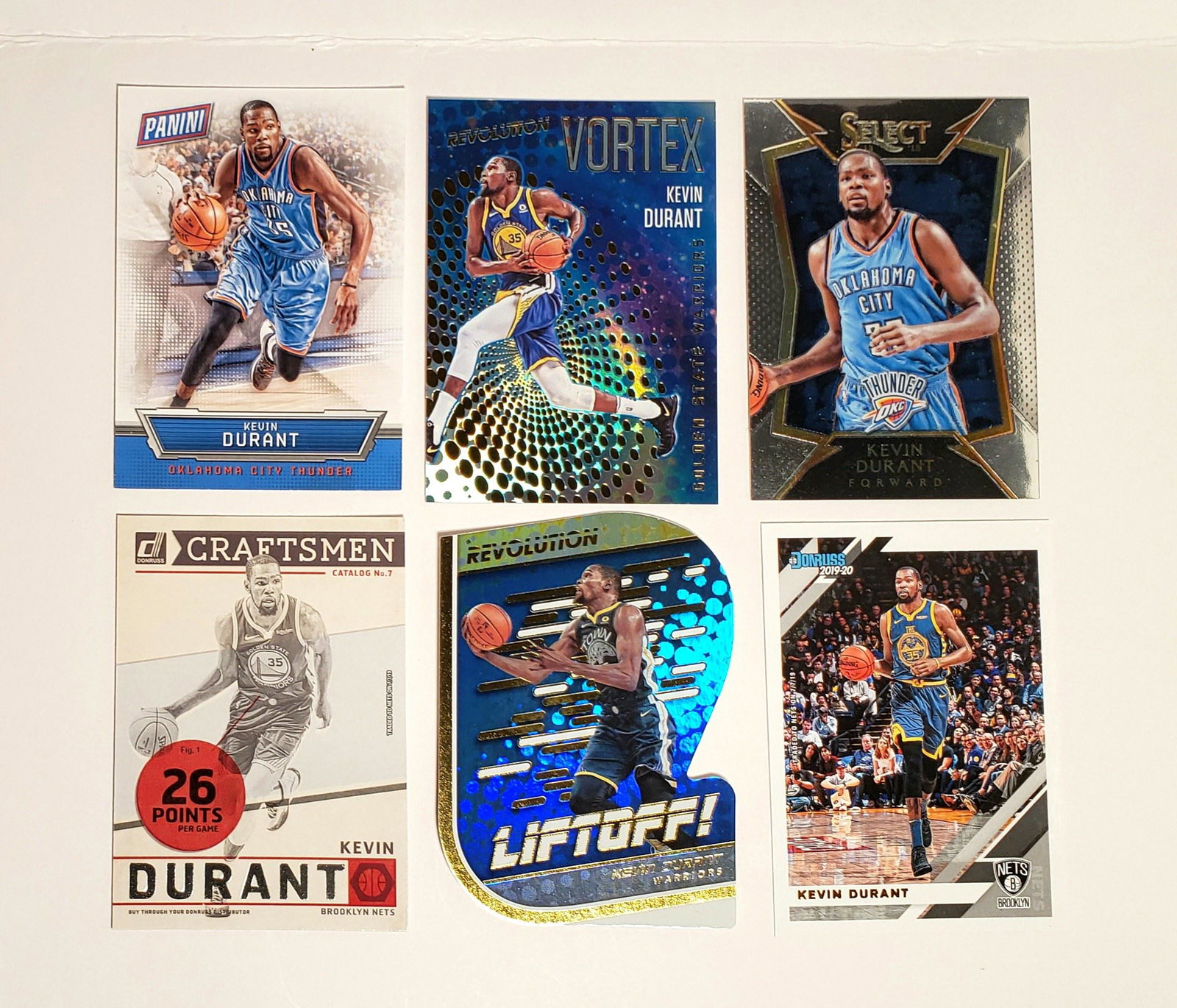 KEVIN DURANT CARDS WITH DIE CUT SHORT PRINT: KEVIN DURANT CARDS WITH DIE CUT SHORT PRINT