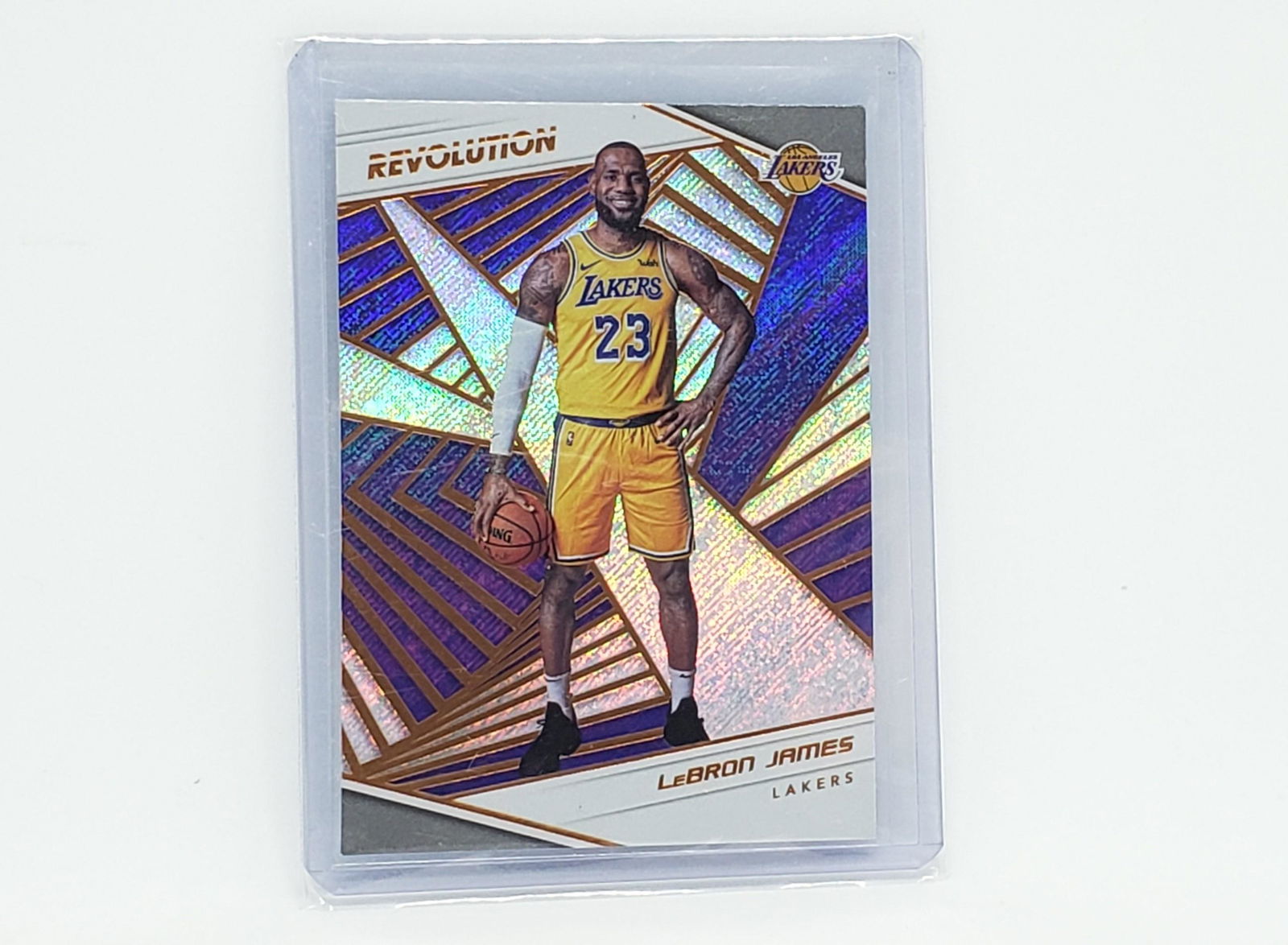 2018-2019 PANINI REVOLUTION LEBRON JAMES 1ST LAKERS: 2018-2019 PANINI REVOLUTION LEBRON JAMES 1ST LAKERS CARD