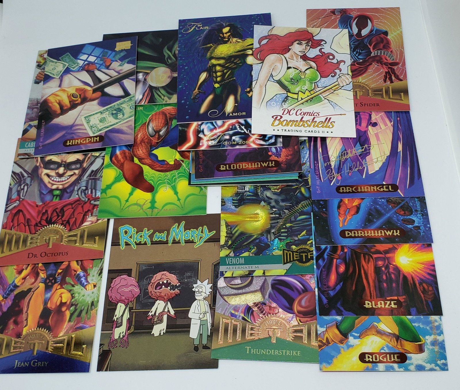 LOT OF 25 ASSORTED NON-SPORT CARDS: MARVEL COMICS, RICK AND MORTY AND MORE!