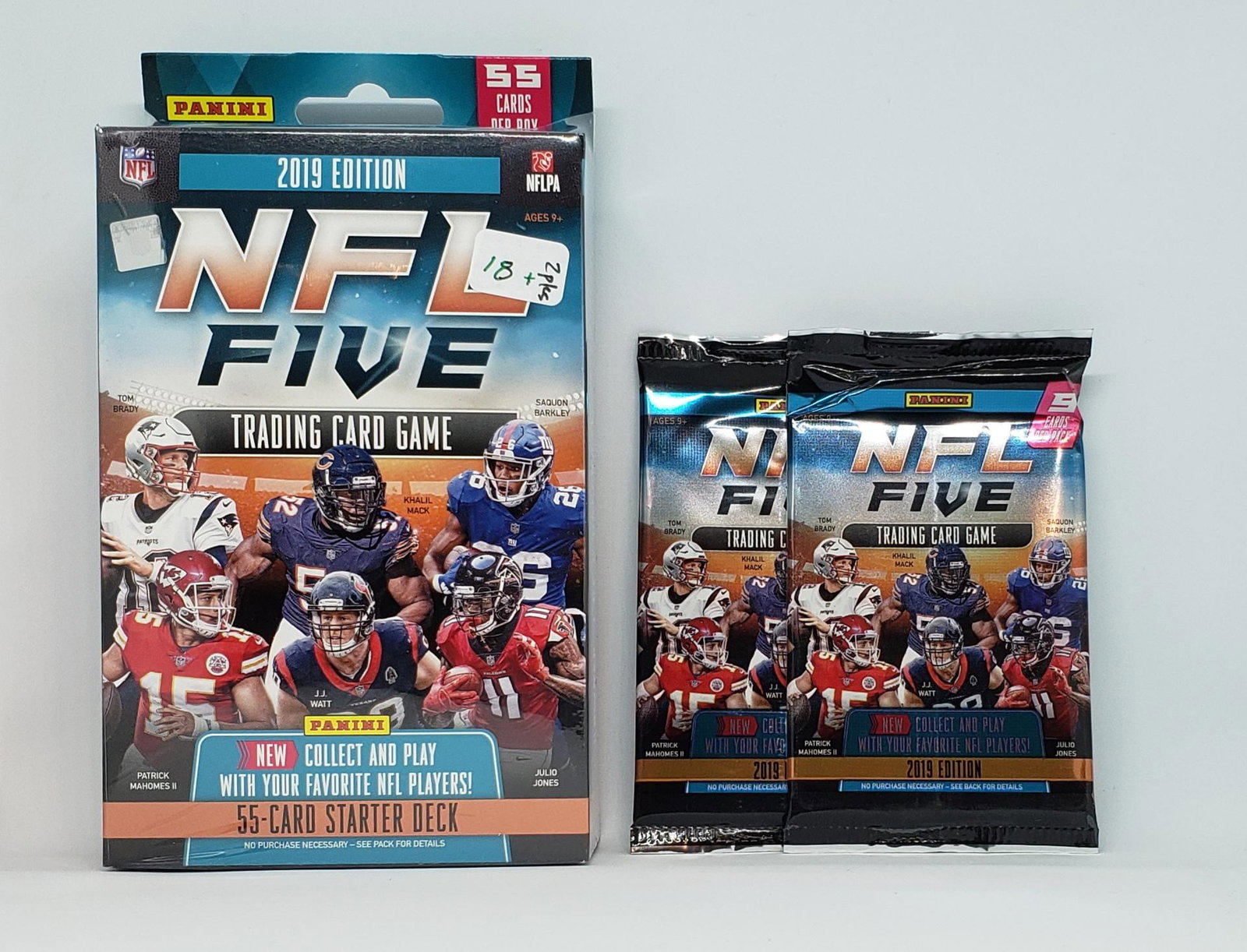 2019 Panini NFL Five Trading Card Game Starter Kit Box: Starter Deck: 50-card deck, 5 foil parallels and 2 punch-out game play cards. Also includes 1 rulebook and 1 play mat.
