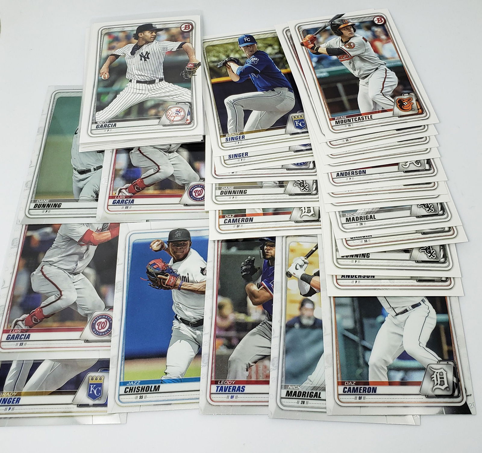 Big lot of 2020 bowman and bowman chrome baseball cards (1 of 1)