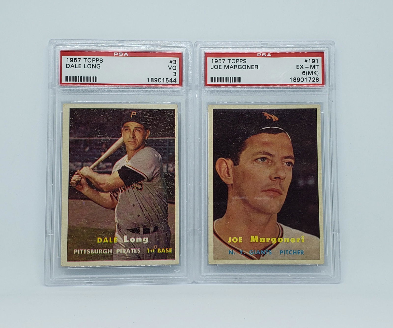 LOT OF 2 PSA GRADED 1957 TOPPS BASEBALL CARDS (1 of 2)