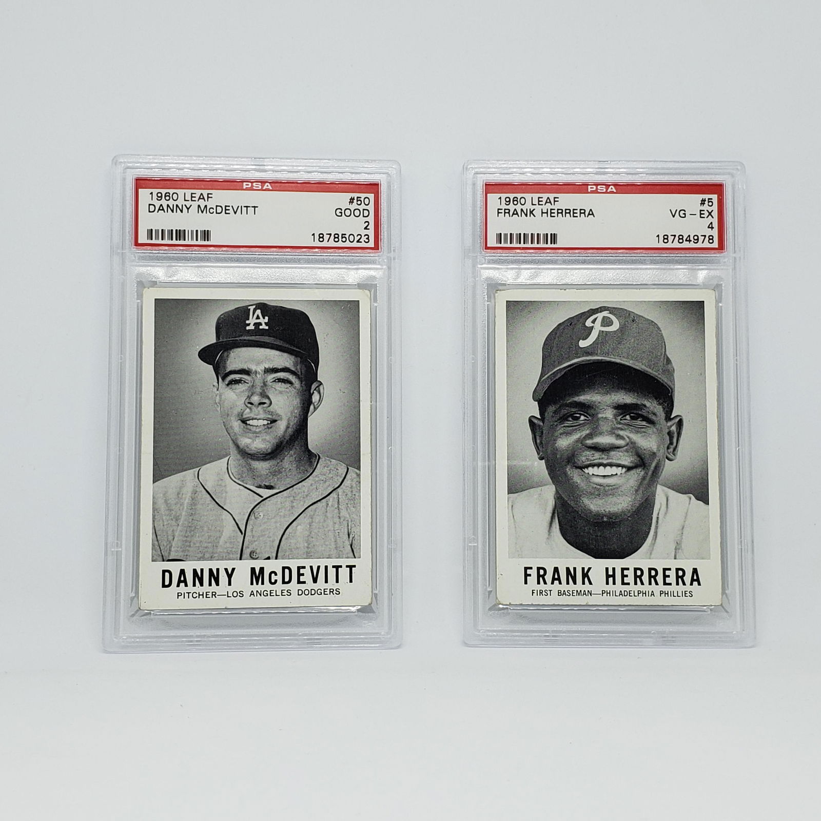 LOT OF 2 PSA GRADED 1960 LEAF B&W BASEBALL CARDS (1 of 2)