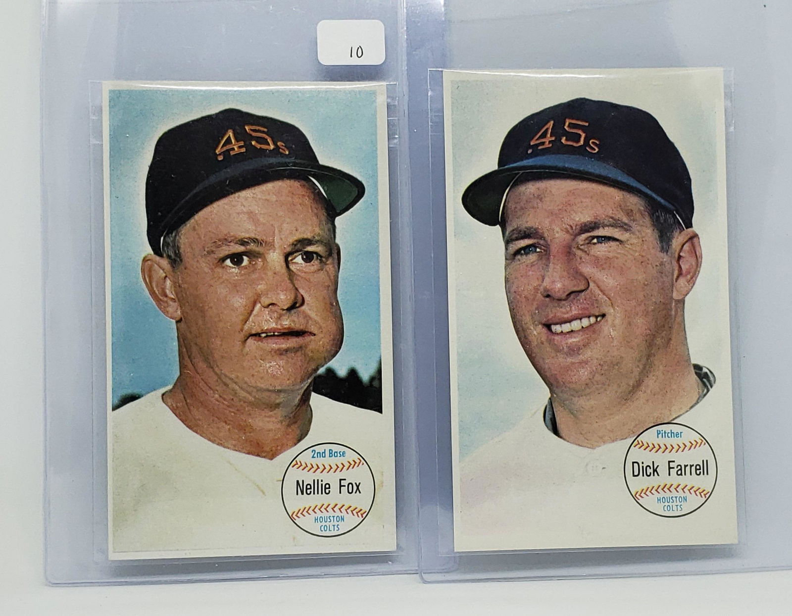 LOT OF 2 HOUSTON COLTS 1964 TOPPS GIANTS CARDS (1 of 2)