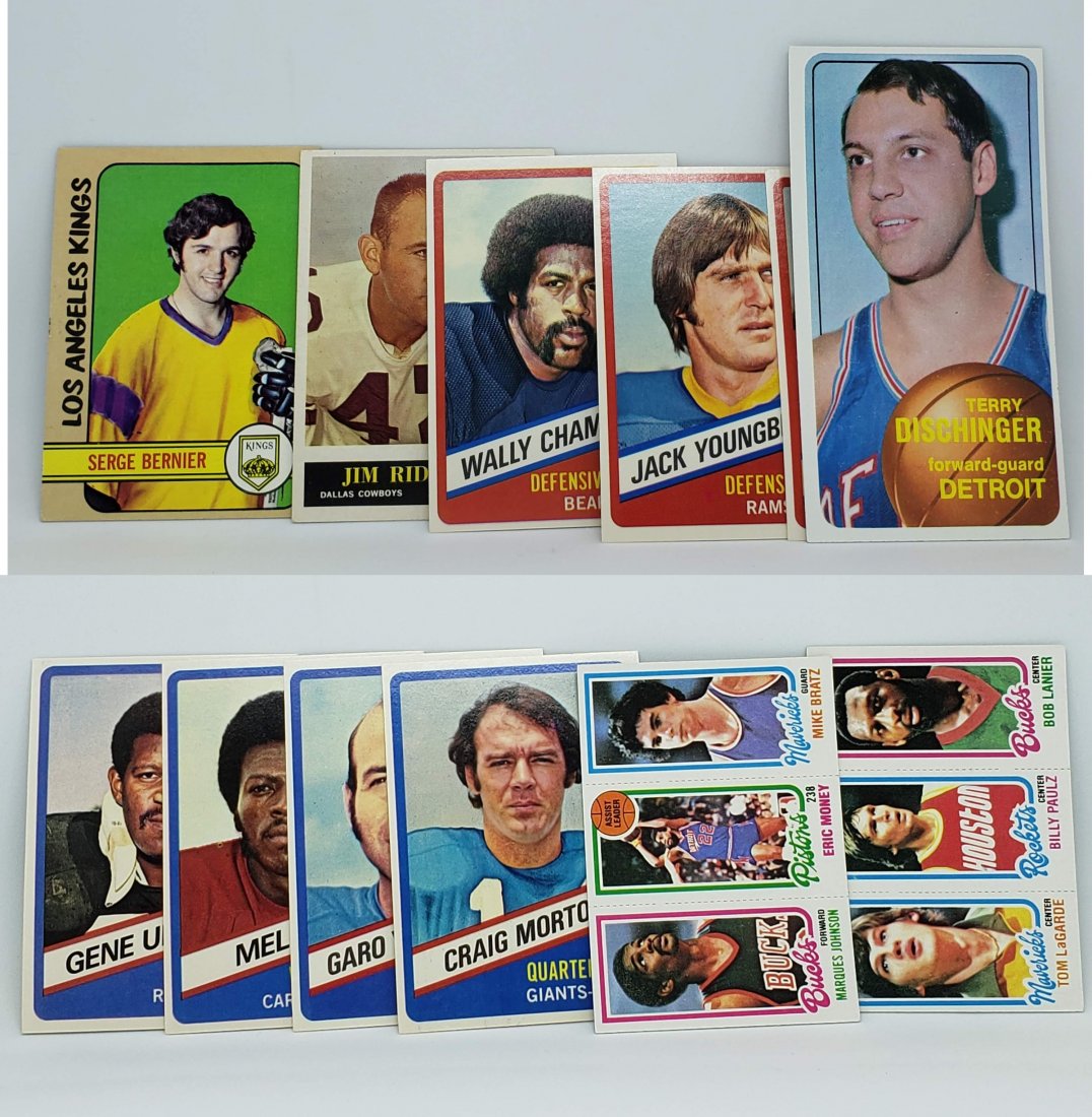 ASSORTED VINTAGE SPORTS CARDS (1 of 1)