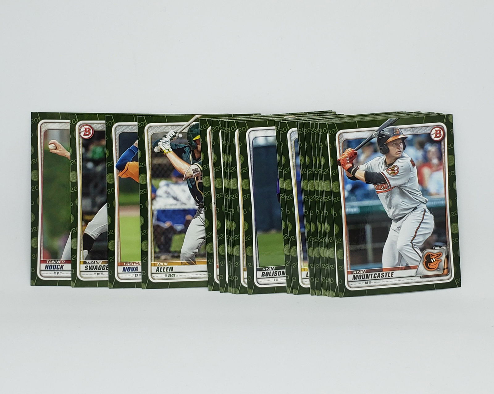 LOT OF 25 BOWMAN 2020 GREEN CAMO PARALLELS (1 of 1)