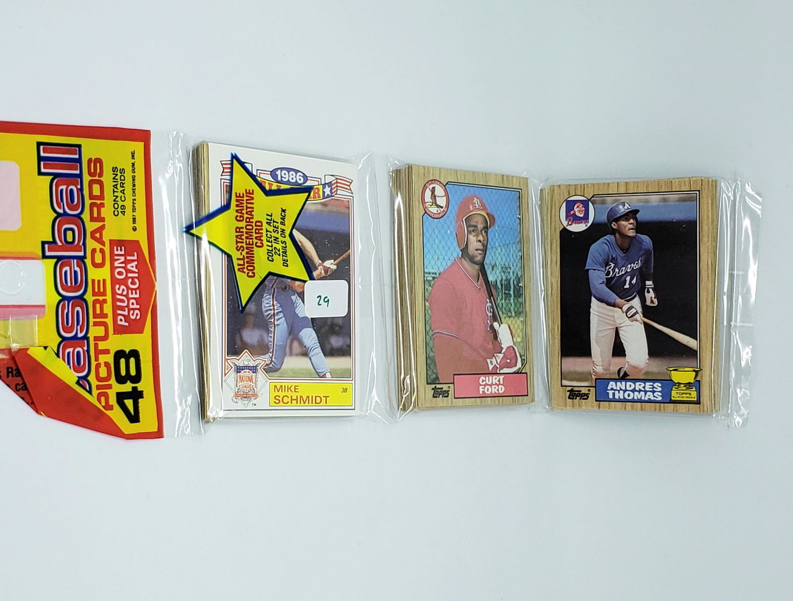 1987 TOPPS BASEBALL RACK PACK W/ GEORGE BRETT ON BACK (1 of 2)