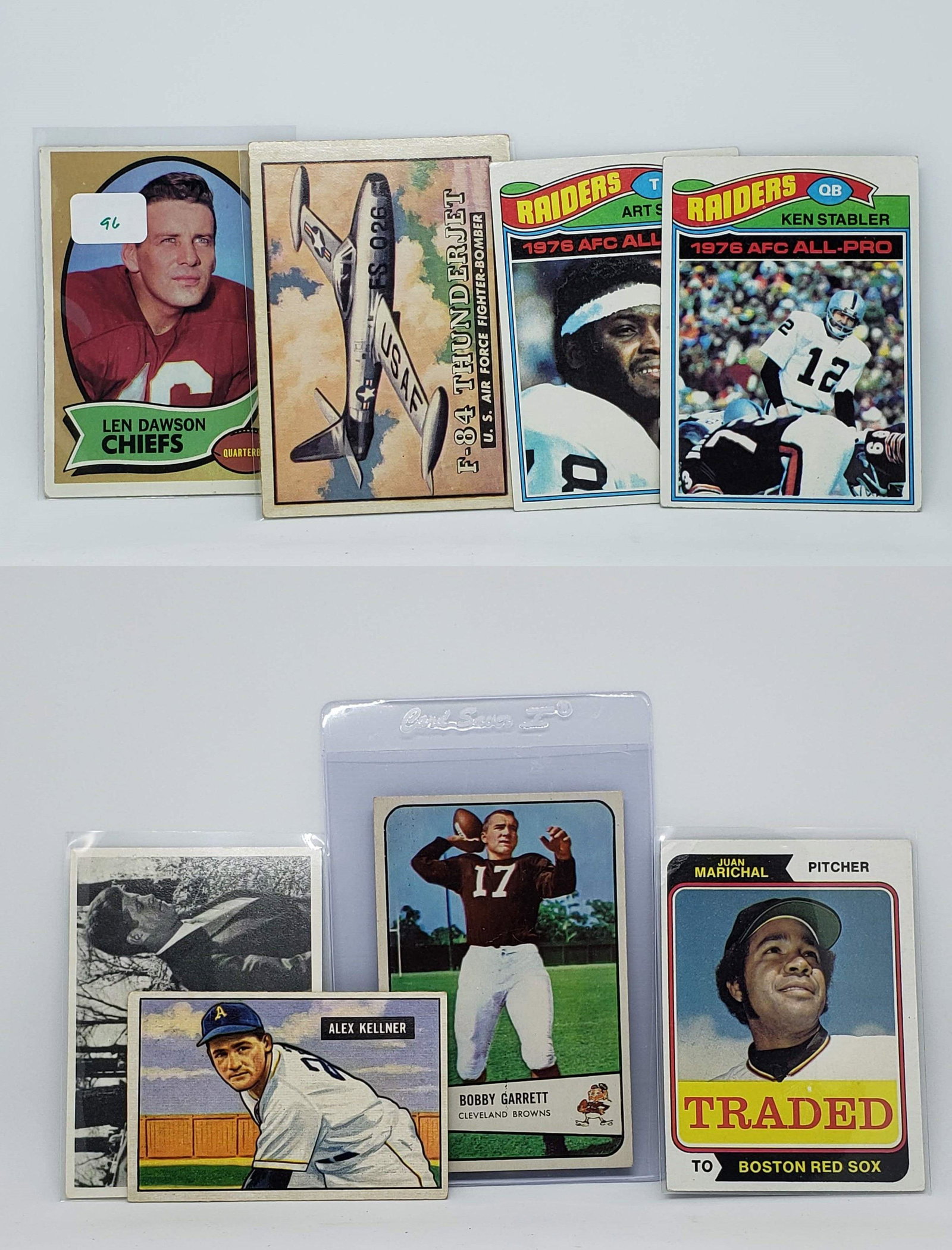 8 ASSORTED VINTAGE SPORT CARDS IN EX+ CONIDTION: LEN DAWSON AND KEN STABLER