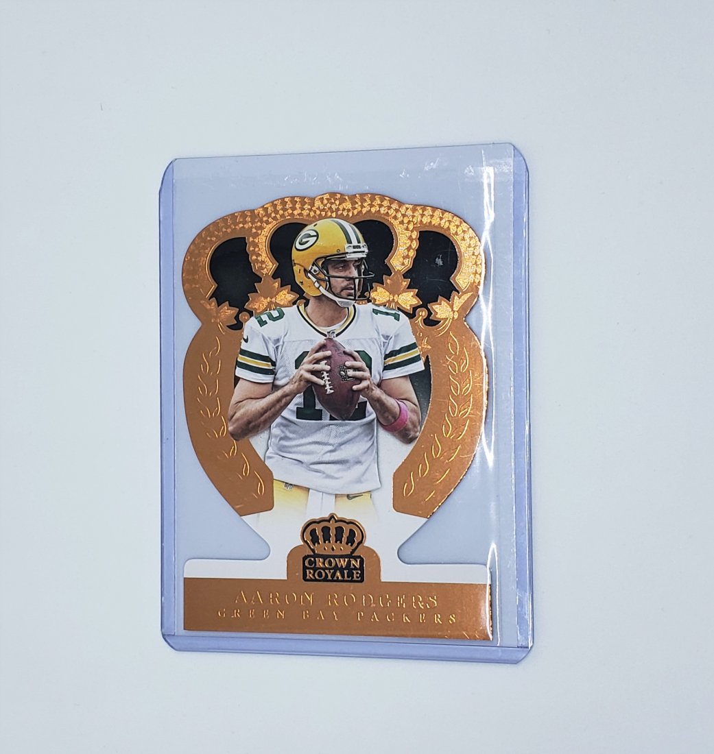 AARON RODGERS 2014 CROWN ROYALE DIE CUT CARD (1 of 2)