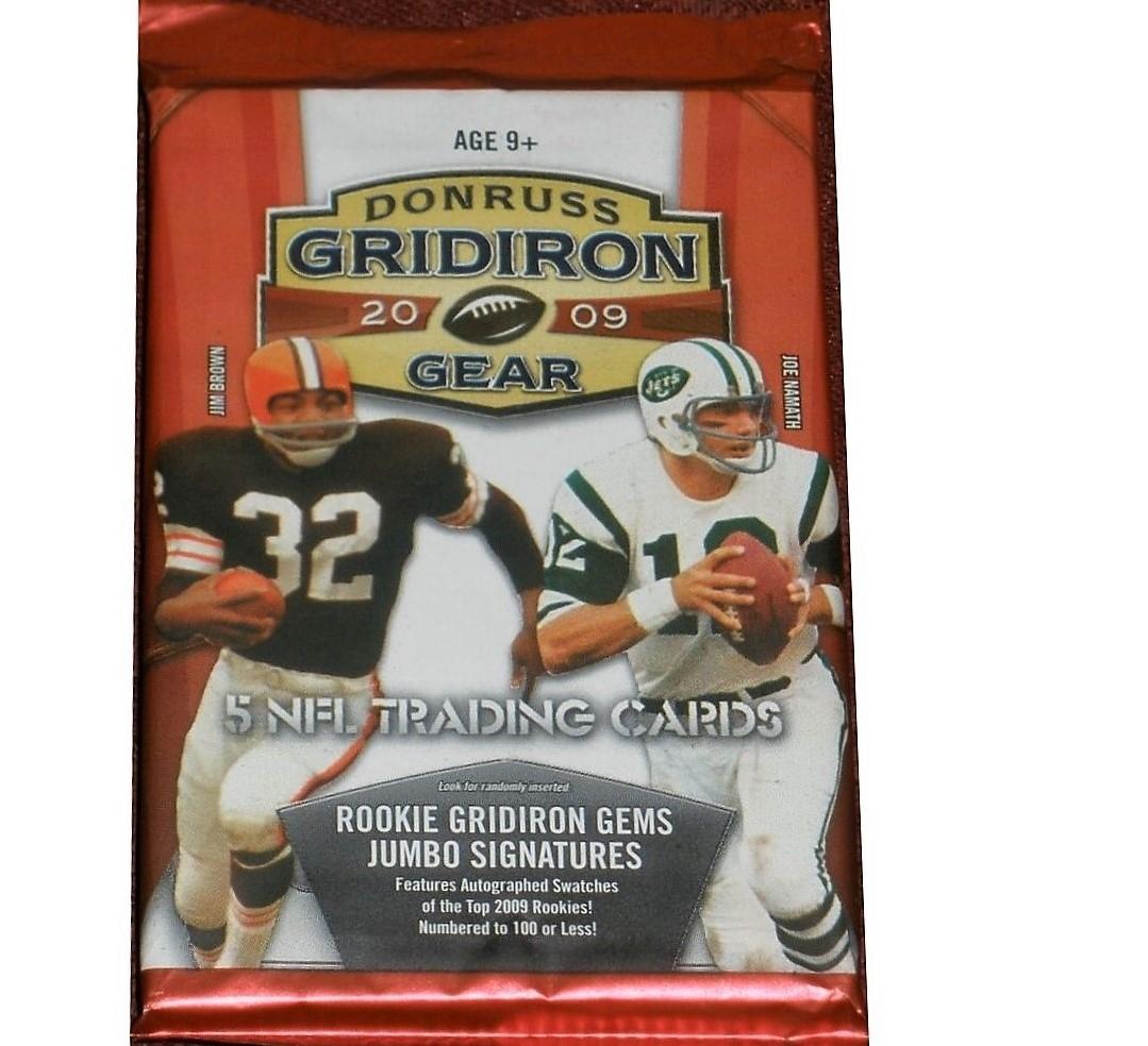1 PACK OF 2009 GRIDIRON GEAR FOOTBAL CARDS (1 of 1)