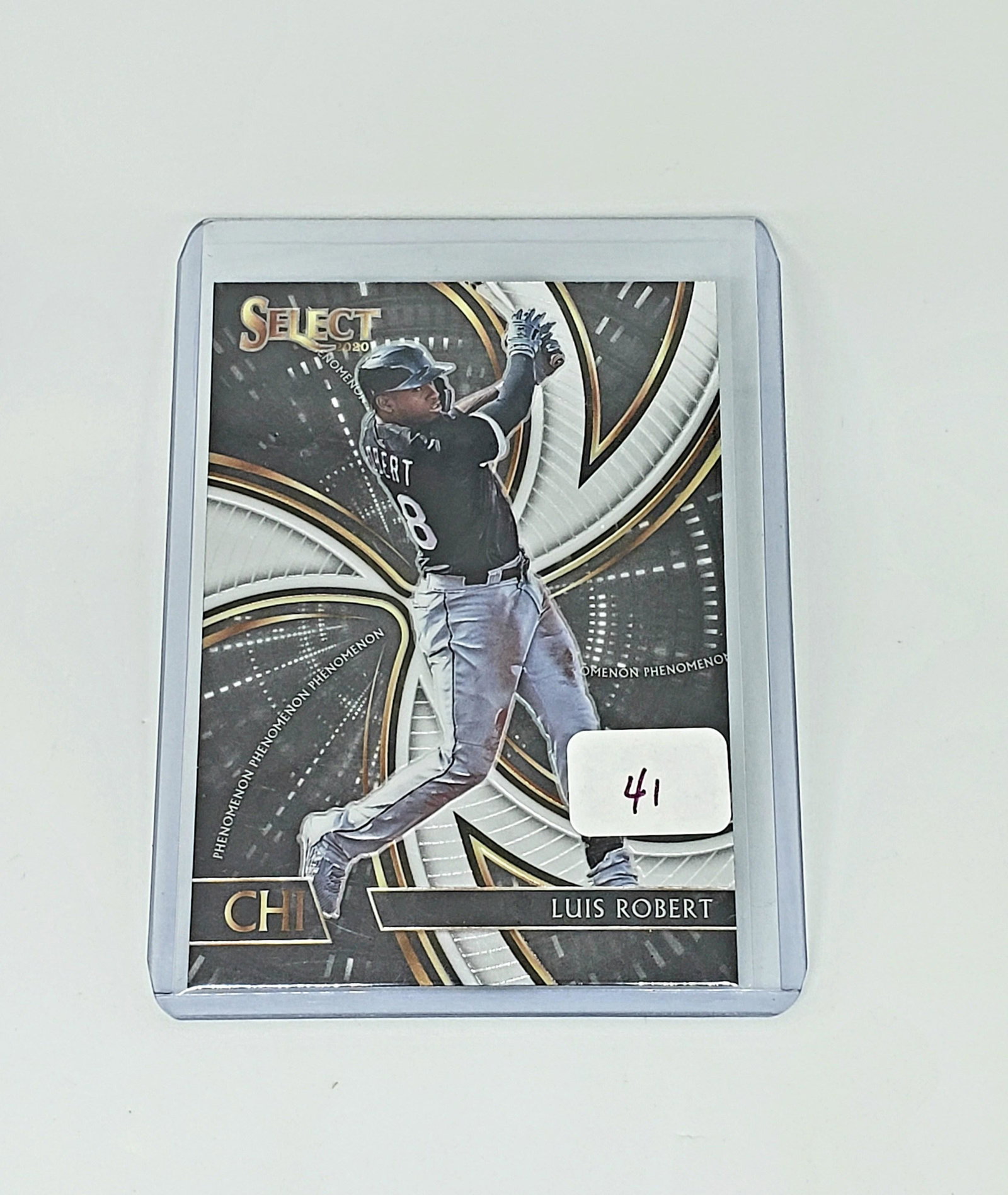 2020 PANINI SELECT LUIS ROBERT BASEBALL CARD (1 of 1)