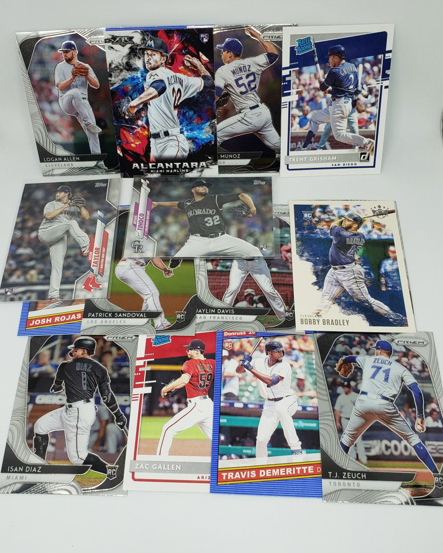 LOT OF 20 ROOKIE AND PROSPECT BASEBALL CARDS (1 of 1)