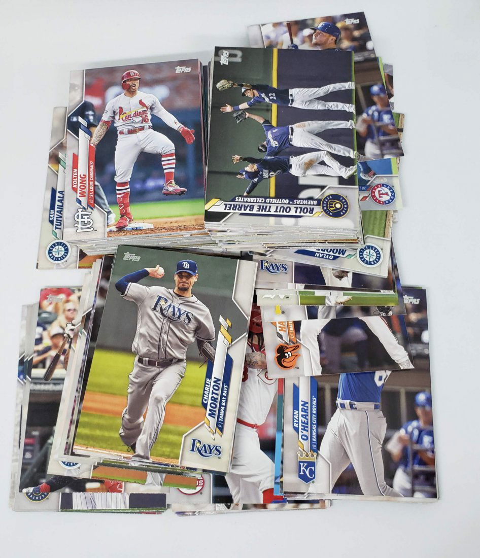 LOT OF 200 TOPPS 2020 BASEBALL CARDS W/ STARS INSERTS (1 of 1)