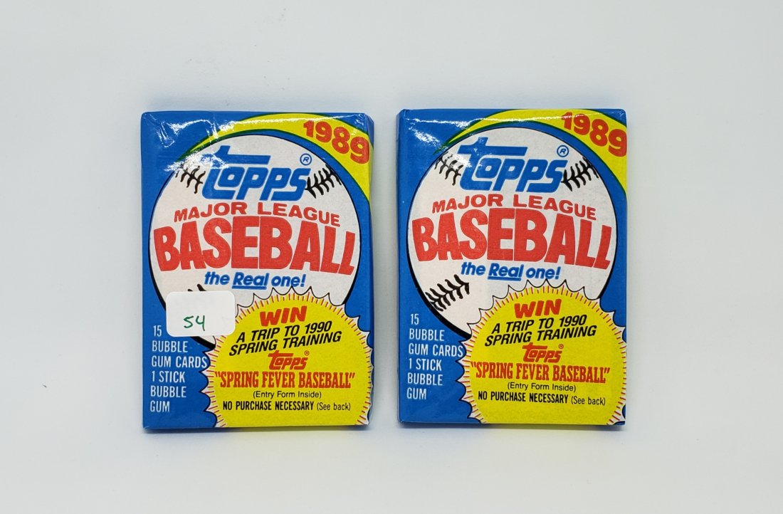 2 Fresh Packs of 1989 Topps Baseball Cards (1 of 1)