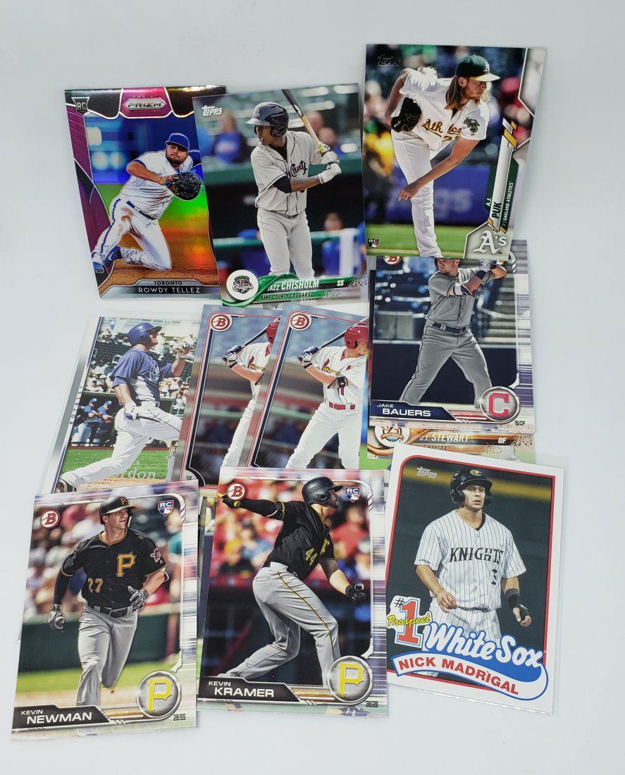 Lot of 10 Rookie Baseball Cards (1 of 1)