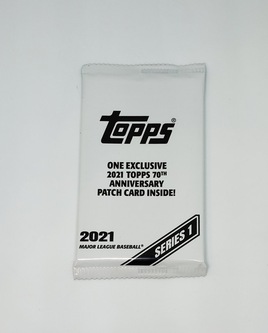 2021 Topps Baseball 70th Anniversary Patch pack (1 of 1)