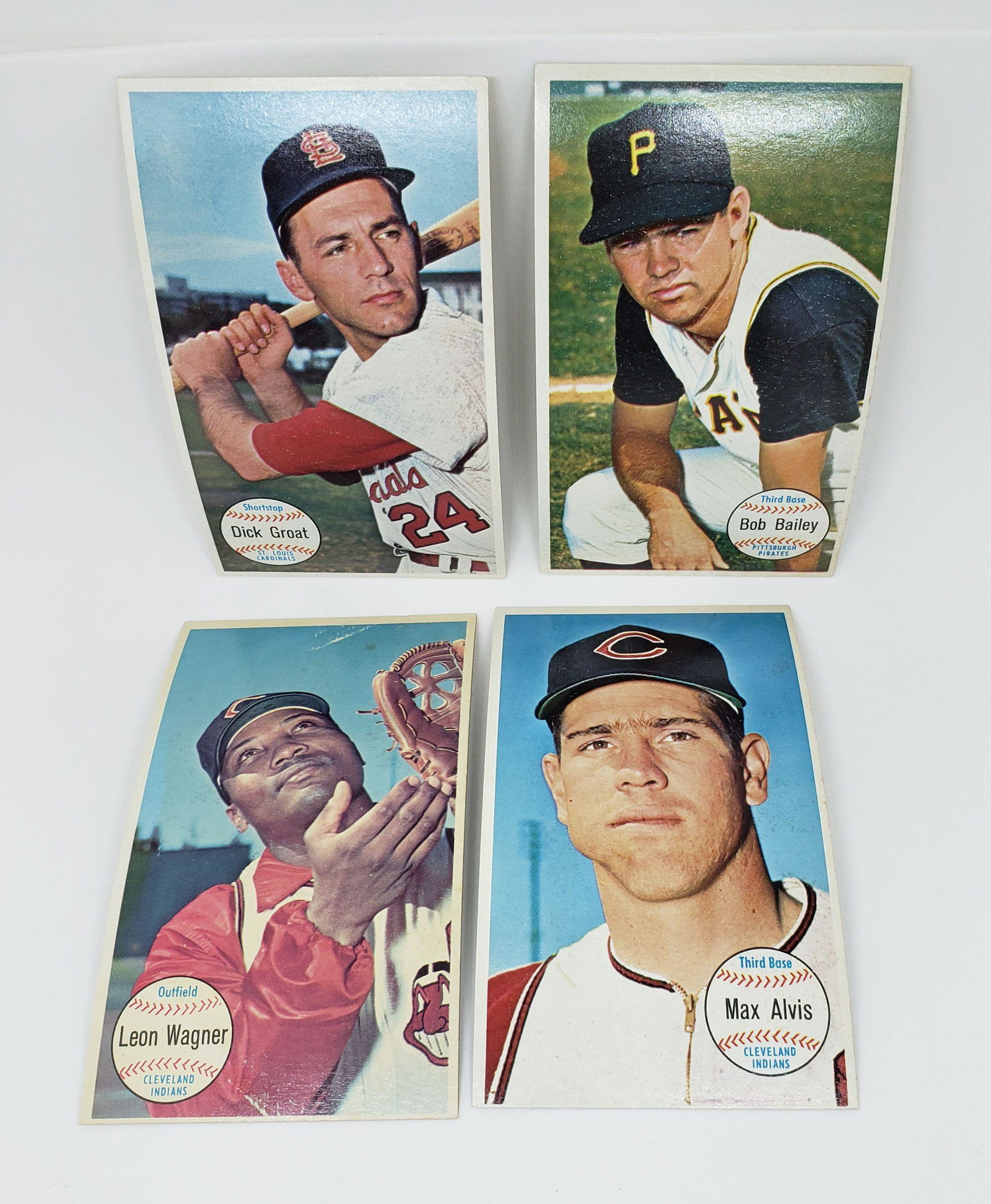 LOT OF 4 VINTAGE 1964 TOPPS GIANTS SEIES 3x5 CARDS (1 of 1)