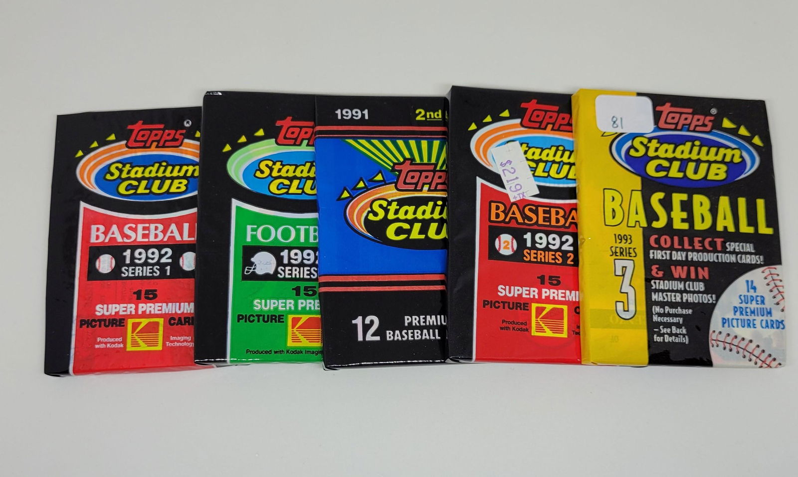 LOT OF 5 ASSORTED STADIUM CLUB SEALED PACKS (1 of 1)