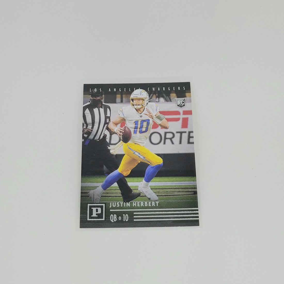 2020 Panini CHRONICLES Justin Herbert Rookie Card (1 of 1)