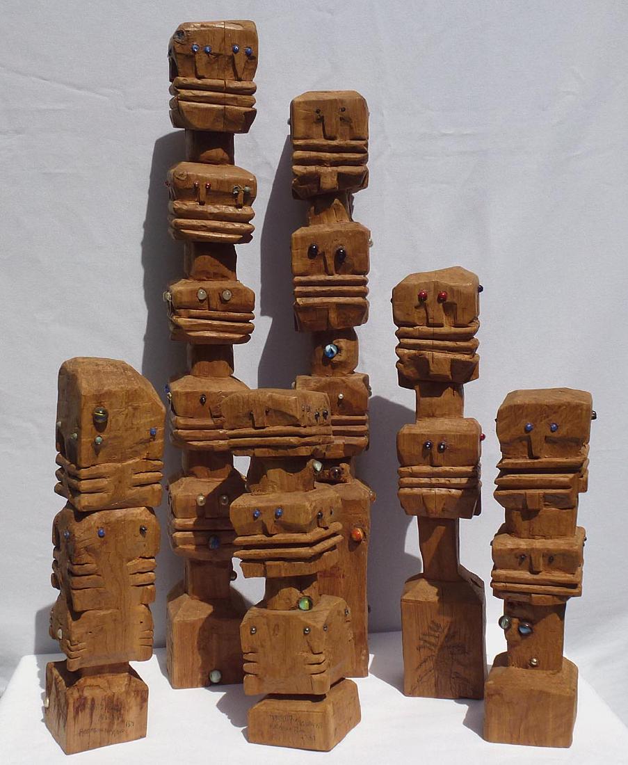 Set 6 Outsider carved and decorated "totem family" (1 of 15)