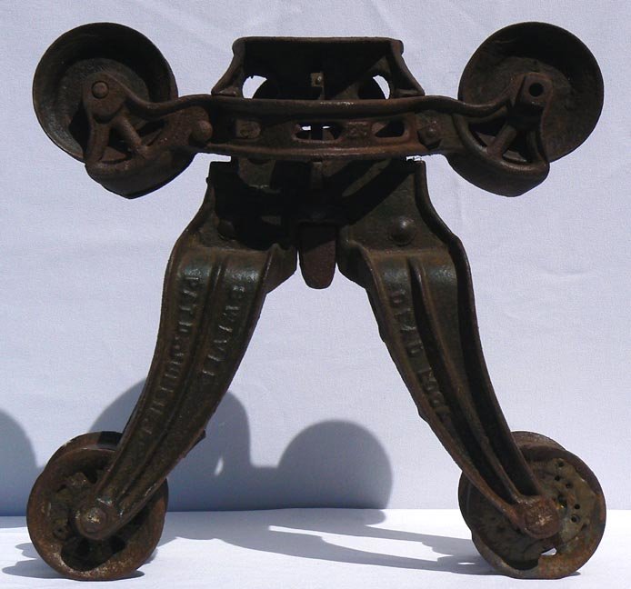 172 An old decorative cast iron hay trolley. #1 (1 of 10)