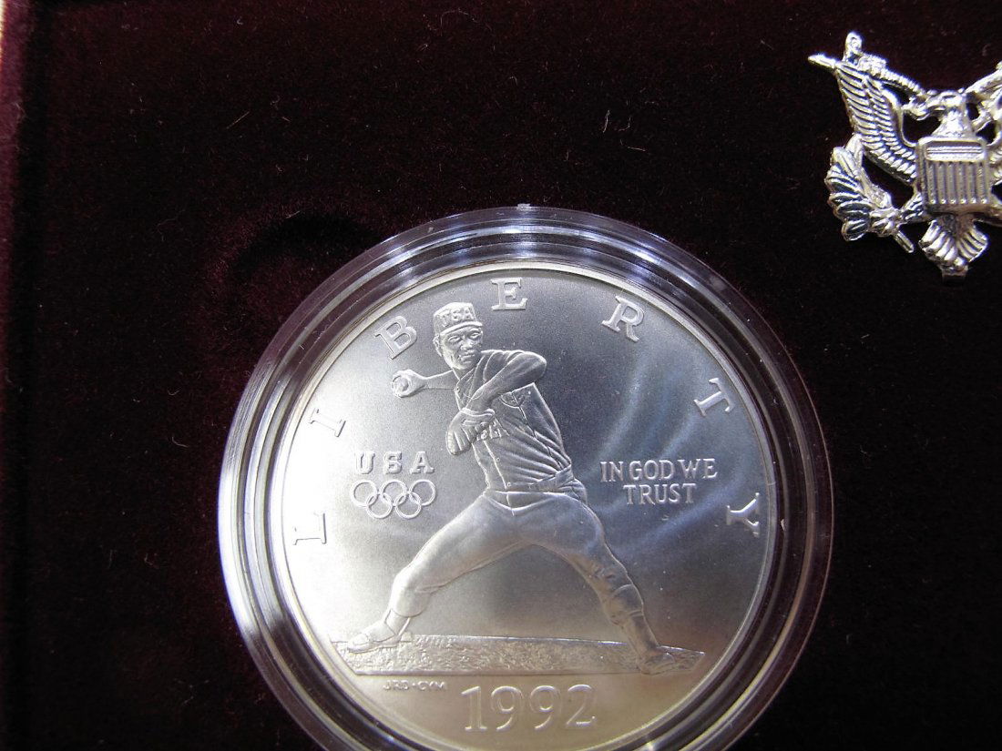 1992d Olympic Two-Coin Uncirculated Set (1 of 3)