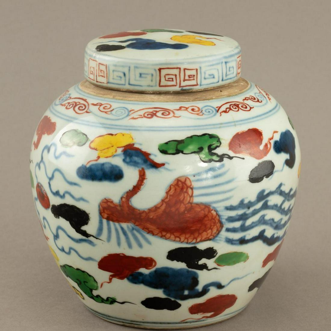 Very rare Jiajing/Wanli covered jar: Very rare Jiajing/Wanli covered jar A very rare and brightly colored (Wu Cai) covered jar of Jiajing period (1522 – 1566 AD) to Wanli (1573 – 1619 AD) period of Ming Dynasty, depicting phoenixes f