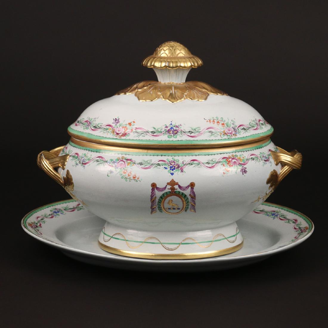 MOTTAHEDEH COVERED TUREEN & UNDERPLATE: after Lowestoft, in an armorial Chinese export style