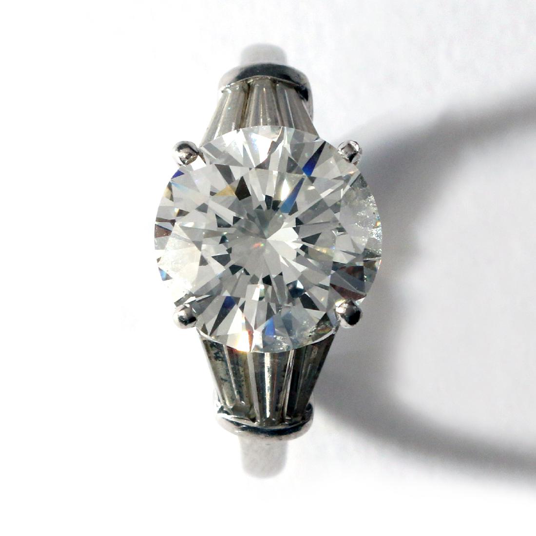 4.08ct ROUND BRILLIANT DIAMOND (1 of 8)