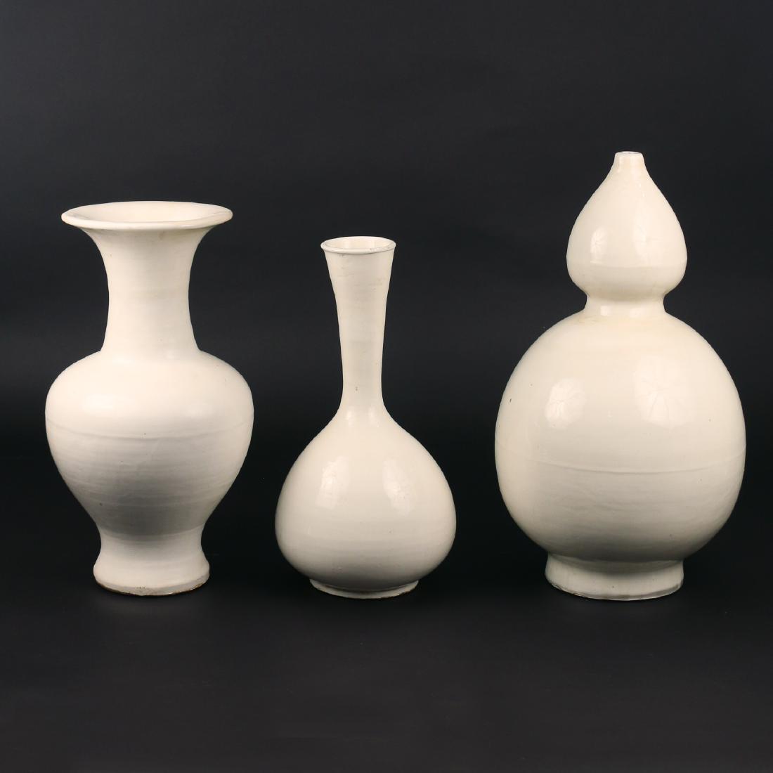 (3pc) CHINESE DING-TYPE CERAMIC VASES (1 of 9)