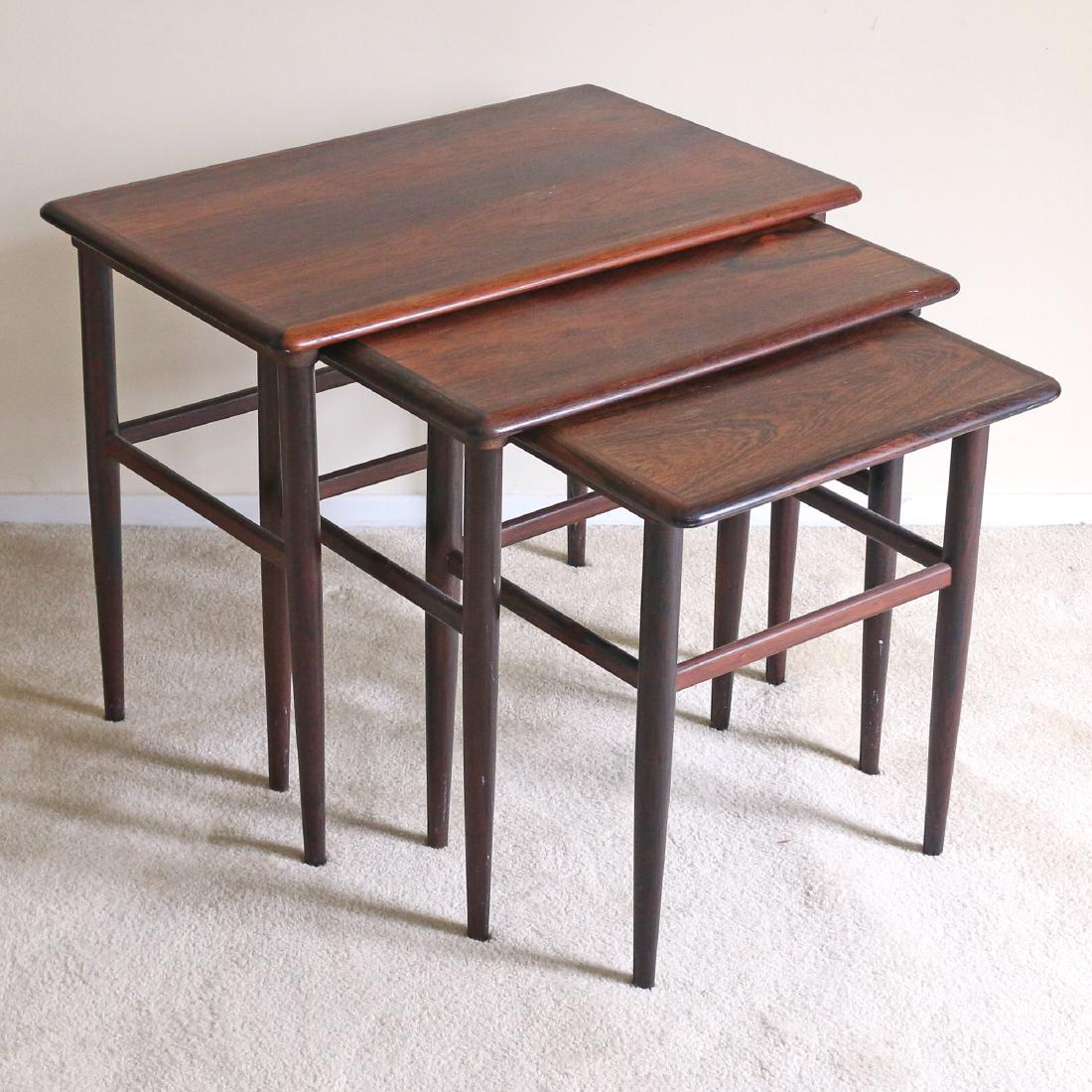 (3pc) NEST OF ROSEWOOD SNACK TABLES: Mid-Century h. 19 w. 23 d. 14 in.