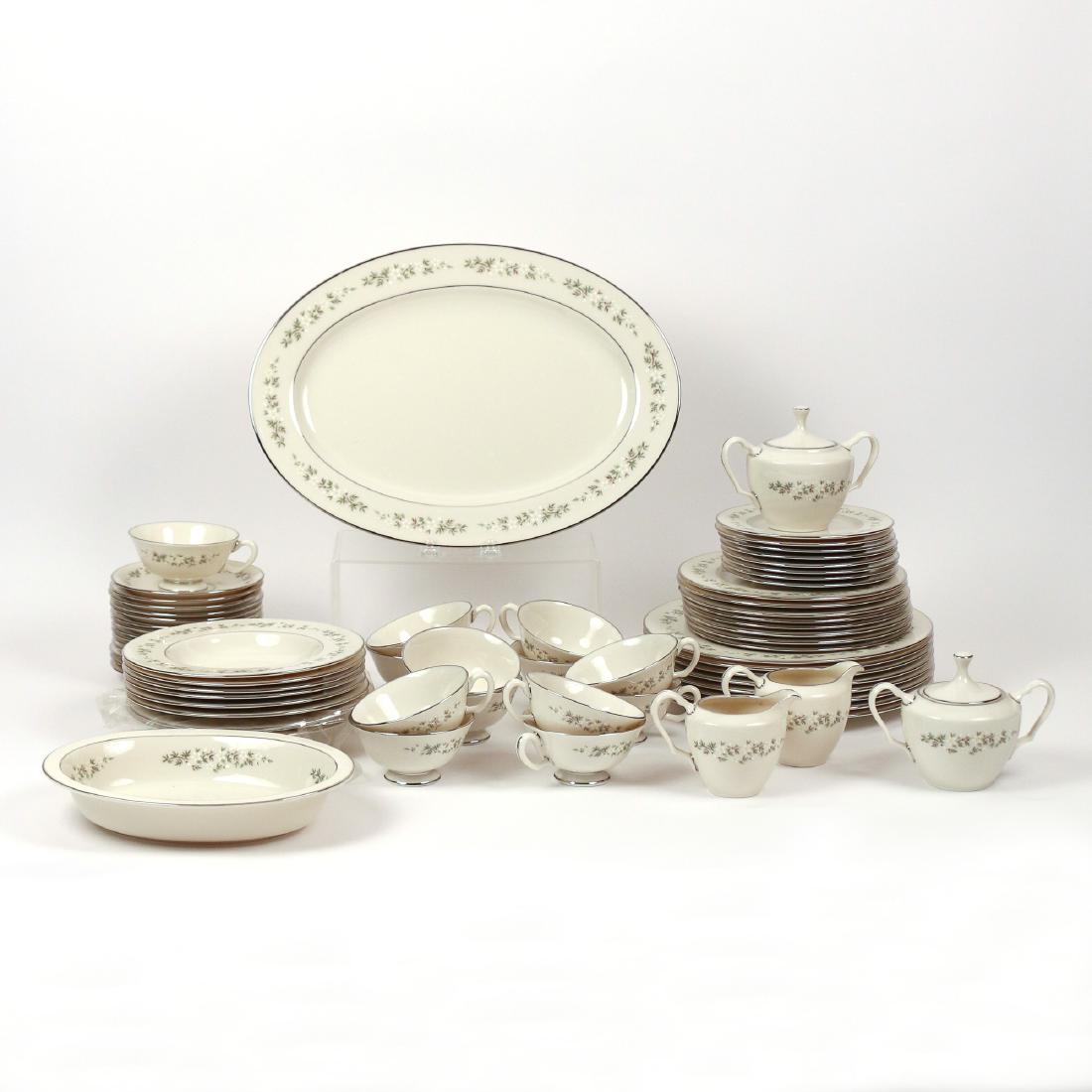 (60pc) LENOX CHINA SERVICE (1 of 5)