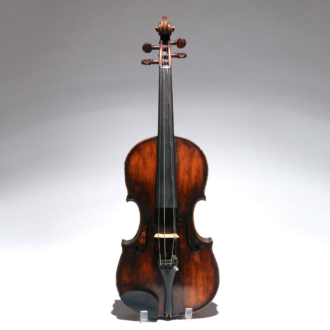ANTIQUE VIOLIN AFTER NICOLA AMATI (1561-1630) (1 of 10)