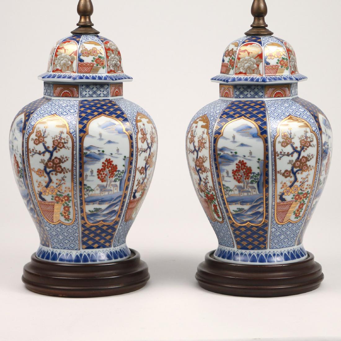 PAIR IMARI PORCELAIN TABLE LAMPS (1 of 4)