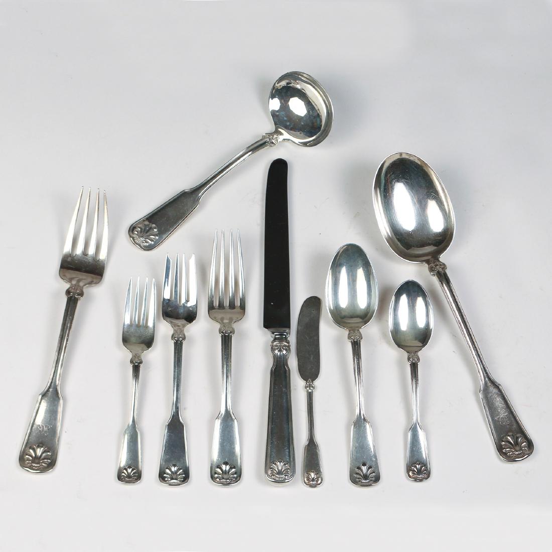 (115pc) TIFFANY & Co. SHELL & THREAD FLATWARE (1 of 3)