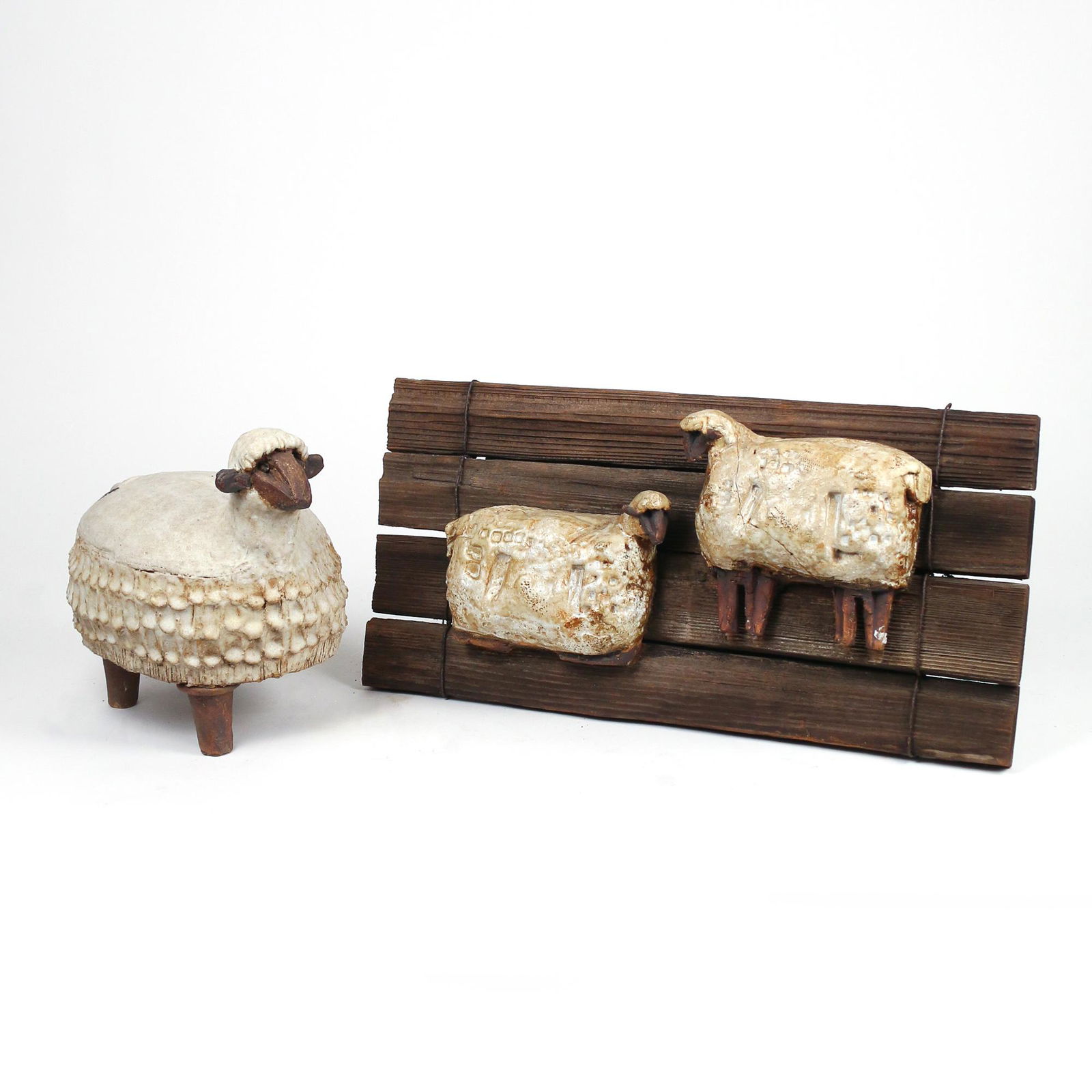 (2pc) FIGURAL SHEEP CERAMICS (1 of 7)